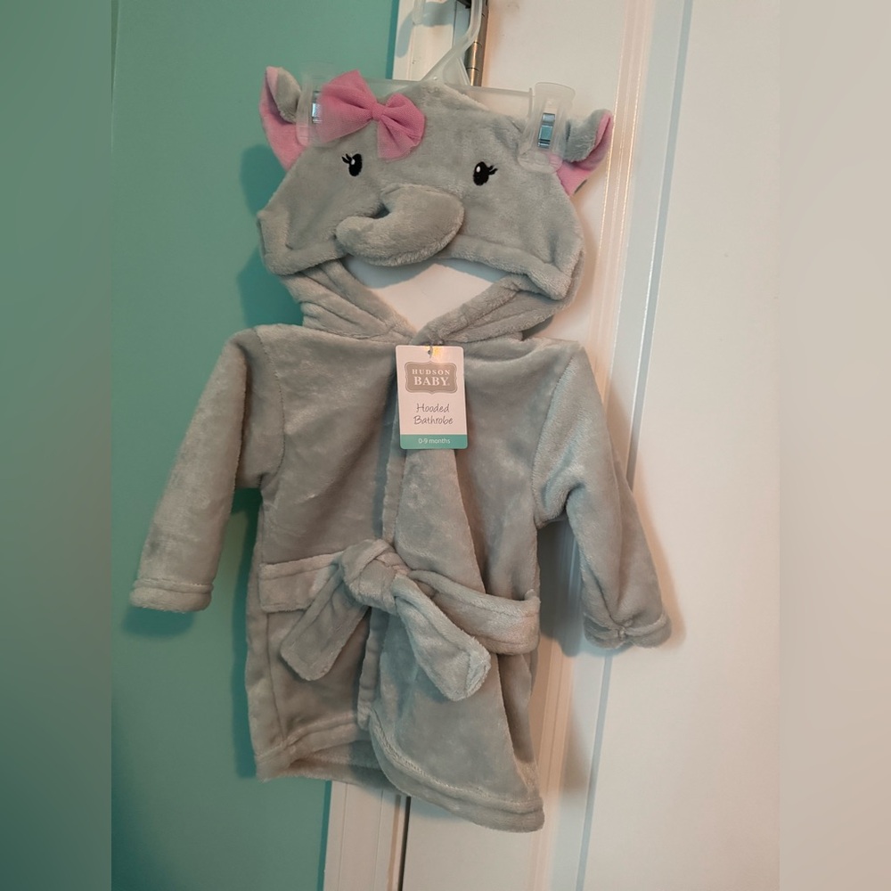 Hudson Baby Gray Elephant Hooded bathrobe
